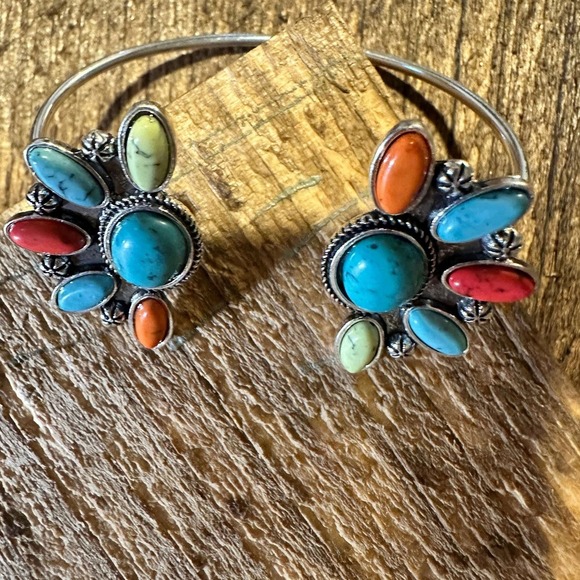 Southwestern-Inspired Bohemian Open Bangle with Multicolor Stones, Gift-Ready B - Picture 7 of 9